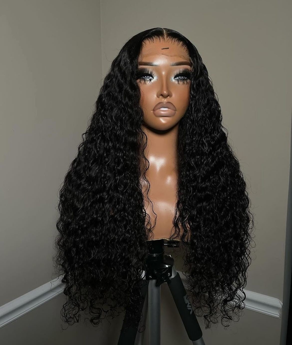 1b 13x4 180 Density HD Lace Wigs (Textured)