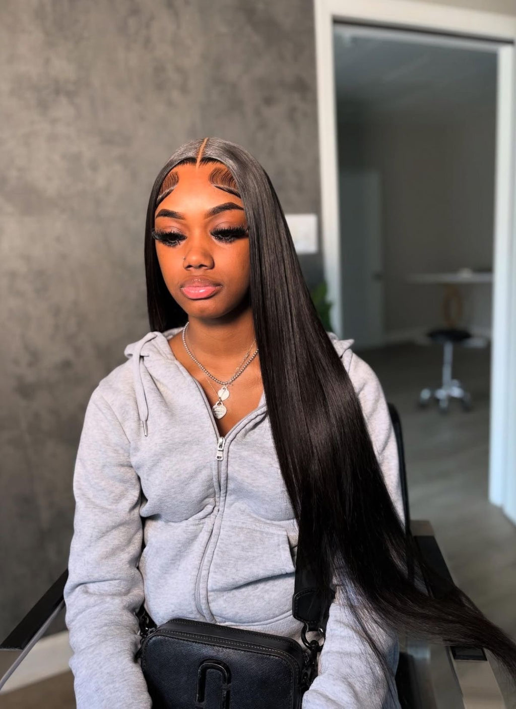 1B 13x6 180 Density HD Lace Wig (Straight)